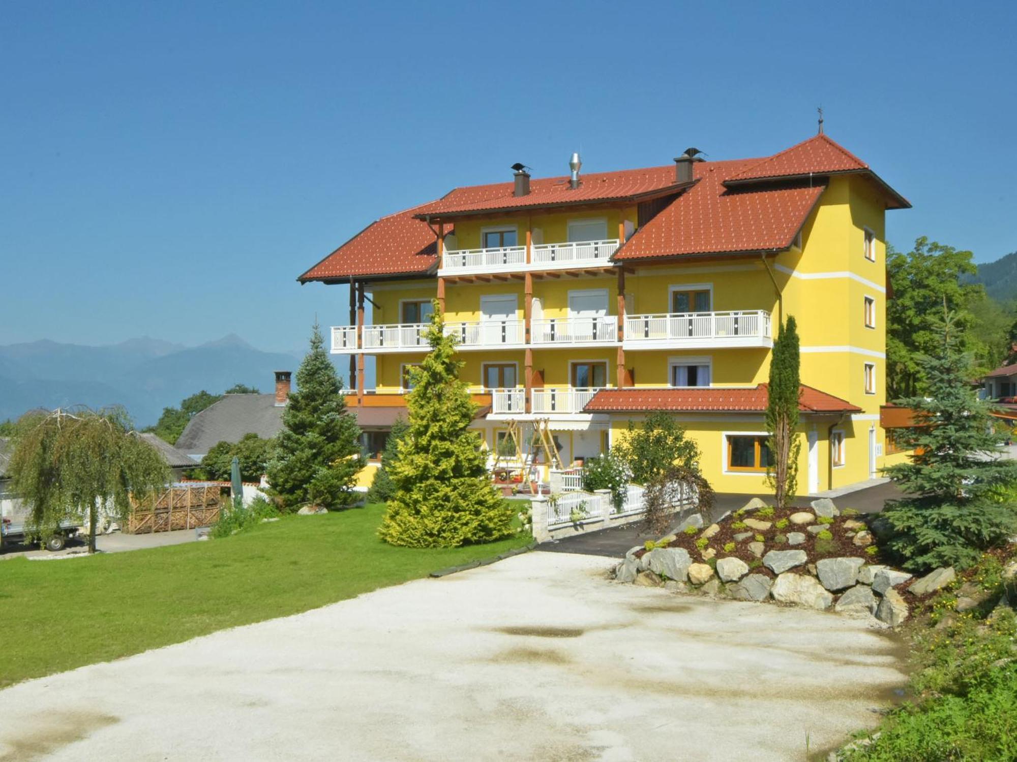 Hotel Berghof Millstatt Kültér fotó